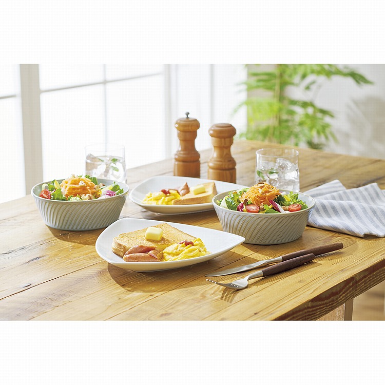 波模様の陶器ボウルセット 4個 波模様の陶器ボウルセット 4個 波模様の陶器ボウルセット 4個